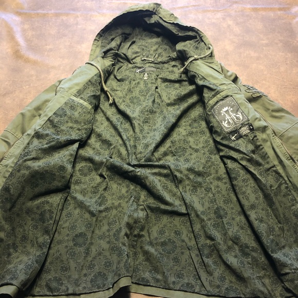 Hause of Howe Military Jacket - Picture 4 of 6